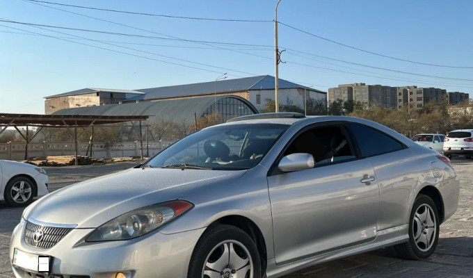 Toyota Solara 2004 года