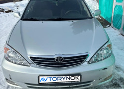 Toyota Camry 2004 года