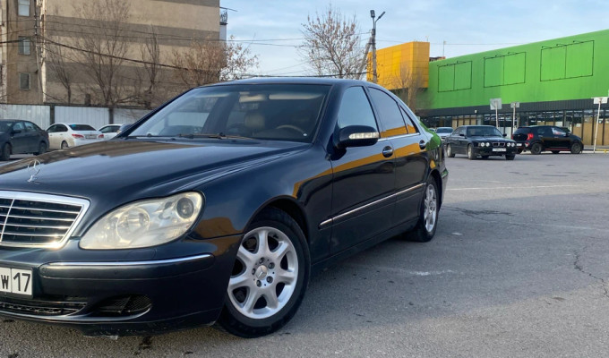 Mercedes-Benz S-Класс 2002 года