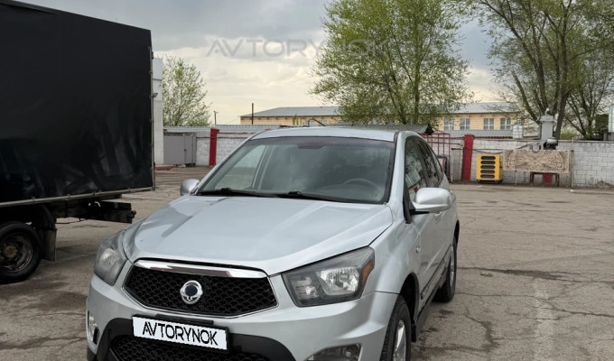 SsangYong Nomad 2014 года