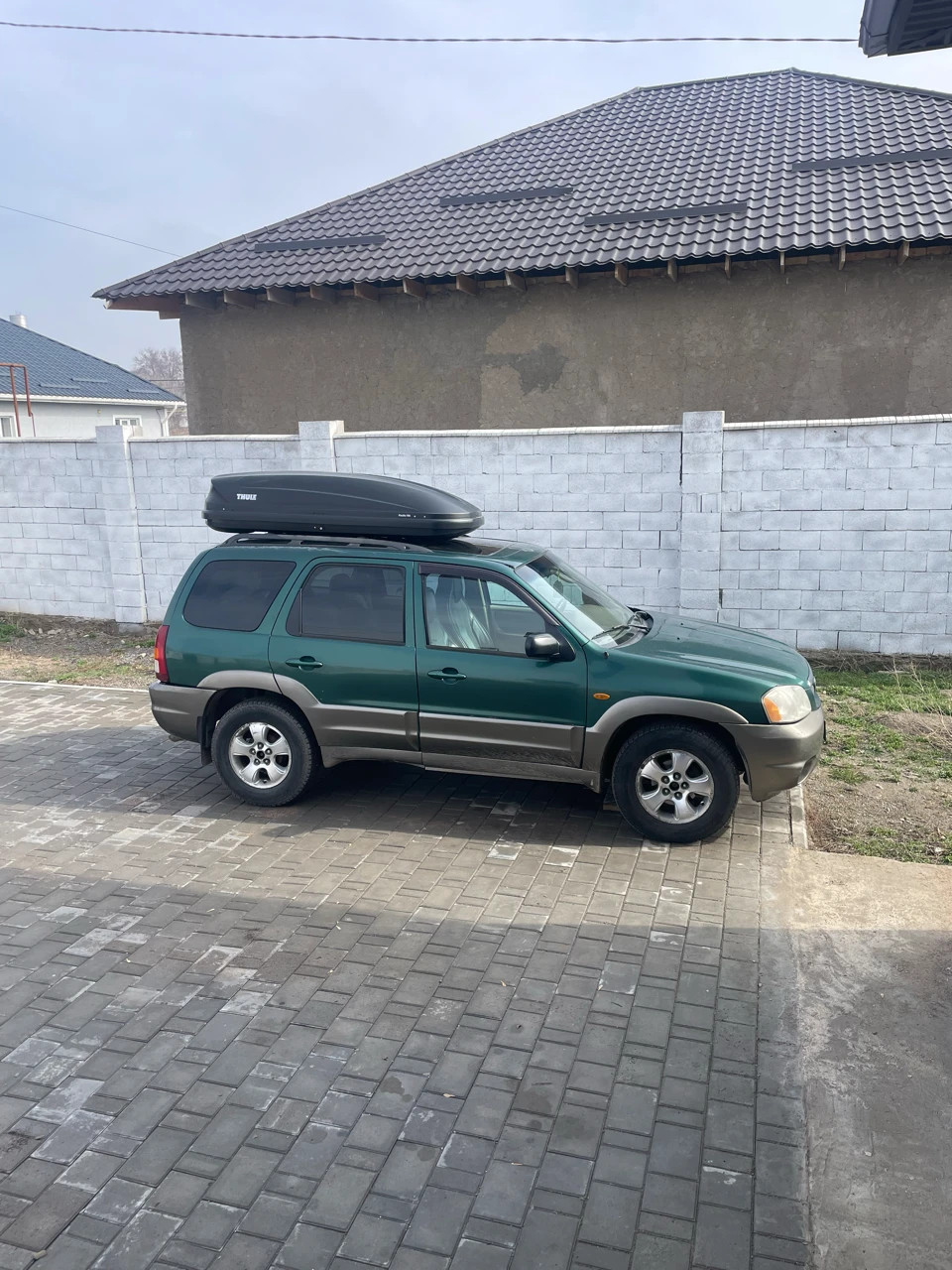 Mazda Tribute, 2000
