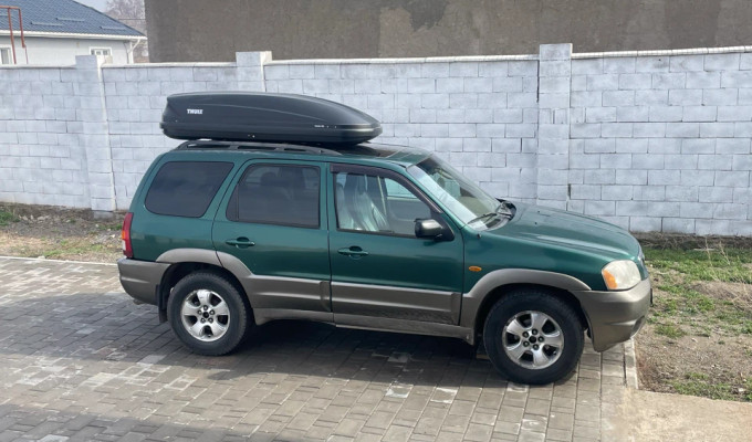 Mazda Tribute 2000 года