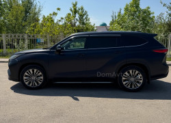 Toyota Highlander 2020 года