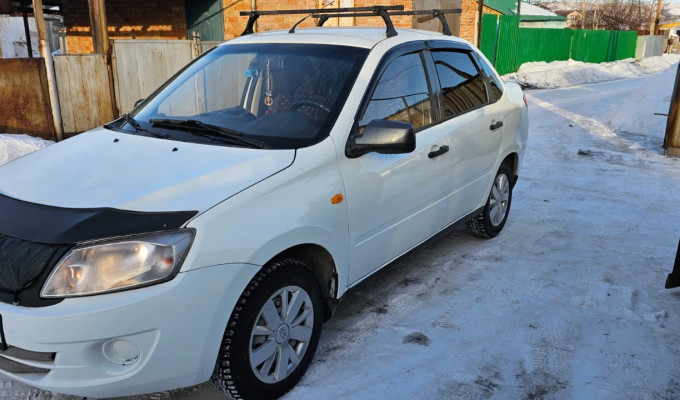 ВАЗ (Lada) Granta 2013 года