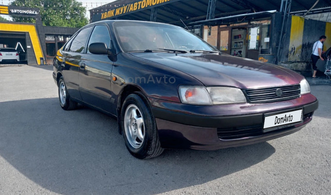 Toyota Carina E 1992 года