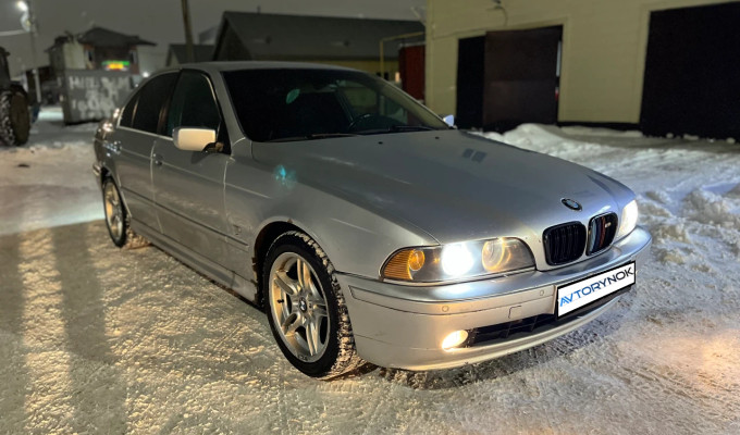 BMW 5 серия 2002 года