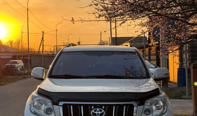 Toyota Land Cruiser Prado 2012 года