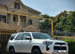 Toyota 4Runner 2021 года