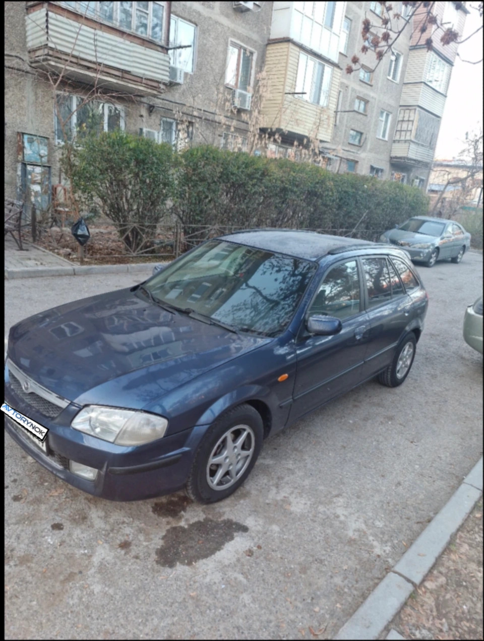 Mazda 323, 2000