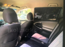 Toyota RAV4 2007 года