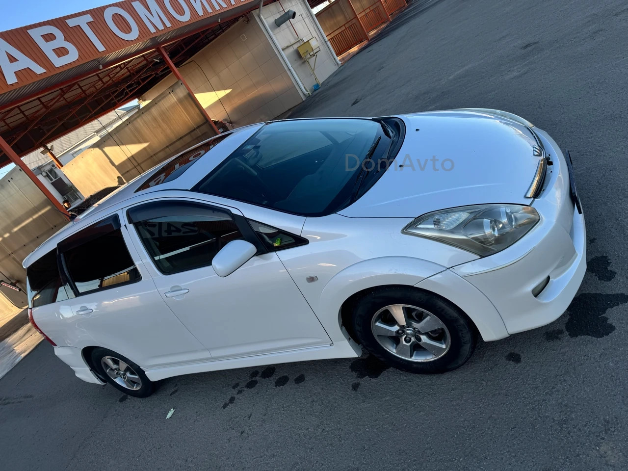 Toyota Wish, 2004