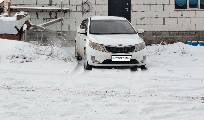 Kia Rio 2014 года