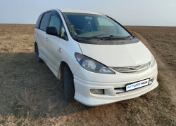 Toyota Estima 2002 года