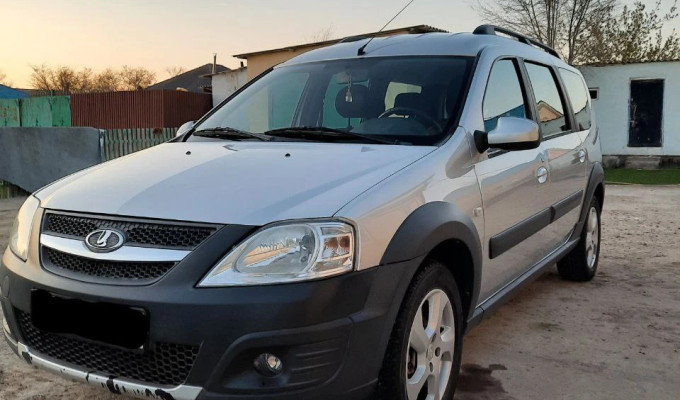 ВАЗ (Lada) Largus Cross 2015 года