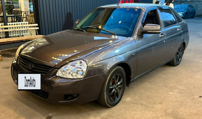 ВАЗ (Lada) Priora 2011 года