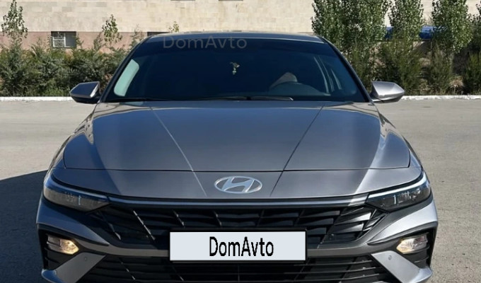Hyundai Elantra 2025 года
