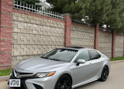 Toyota Camry 2018 года