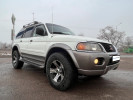 Mitsubishi Montero Sport 2000 года