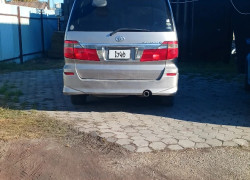 Toyota Alphard 2004 года