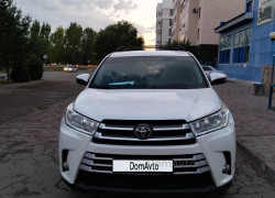 Toyota Highlander 2018 года