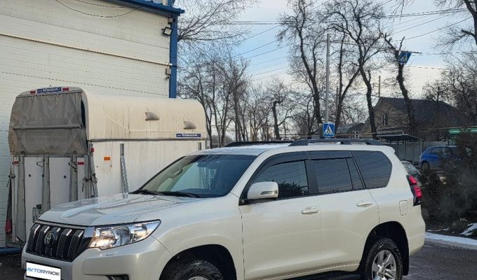 Toyota Land Cruiser Prado 2023 года