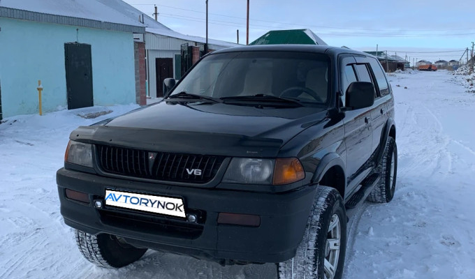 Mitsubishi Montero Sport 1997 года