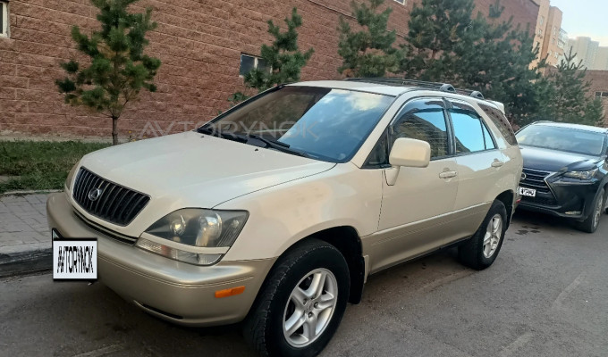 Lexus RX 2000 года