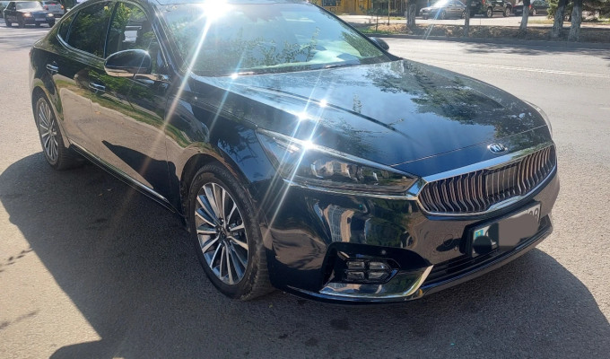 Kia K7 2018 года