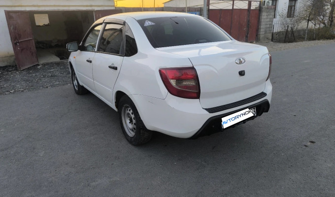 ВАЗ (Lada) Granta 2014 года