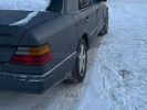 Mercedes-Benz E-Класс 1993 года