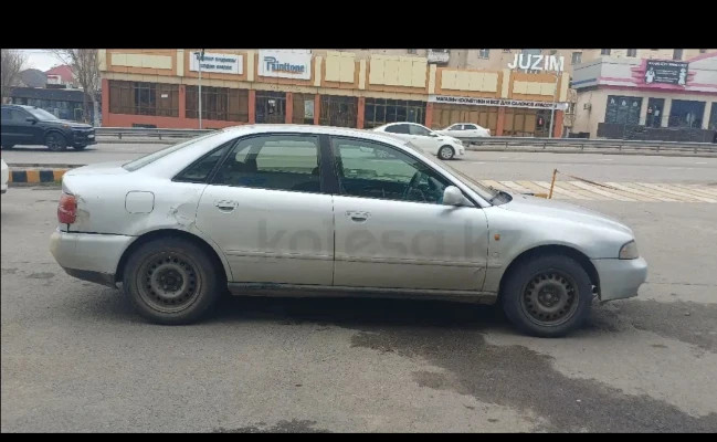 Audi A4 1996 года