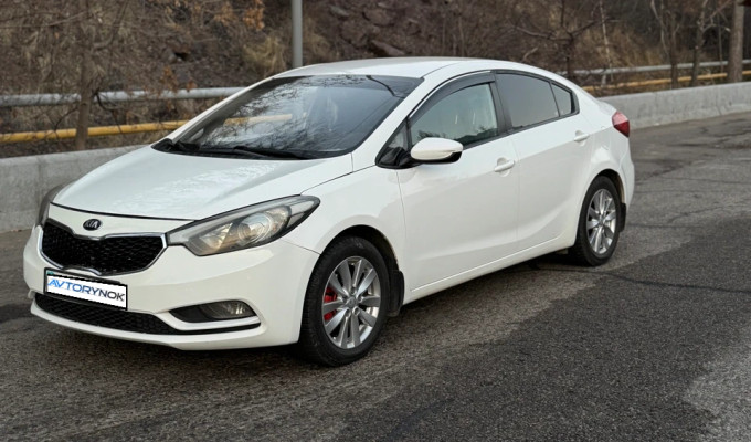 Kia Cerato 2015 года