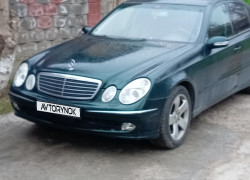 Mercedes-Benz E-Класс 2003 года