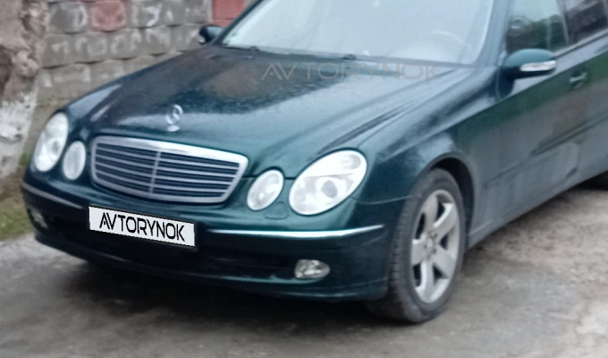 Mercedes-Benz E-Класс 2003 года