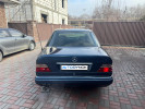 Mercedes-Benz E-Класс 1993 года