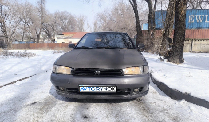 Subaru Legacy 1995 года