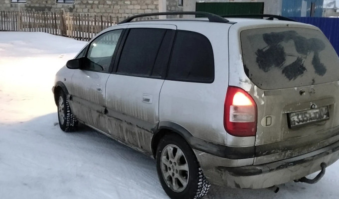Opel Zafira 2003 года