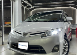 Toyota Estima 2010 года