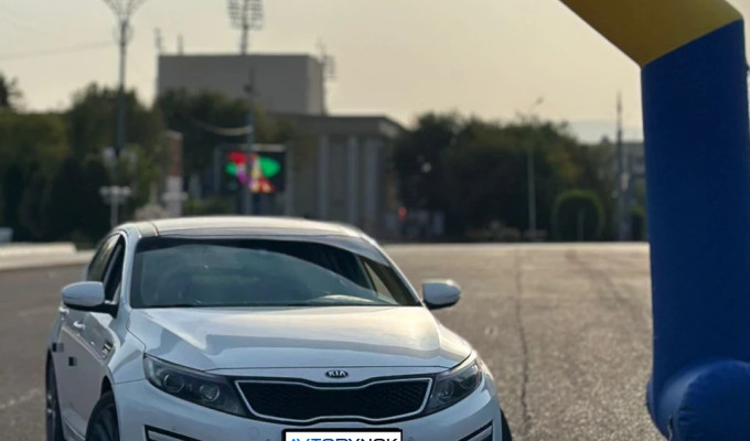 Kia K5 2014 года