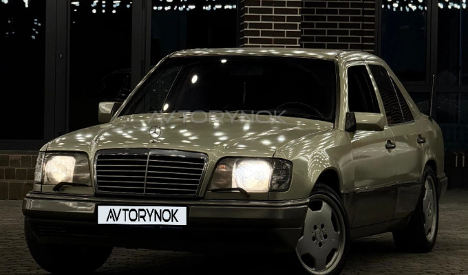 Mercedes-Benz E-Класс 1995 года