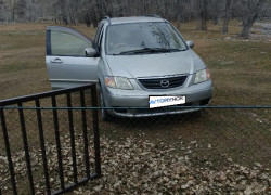 Mazda MPV 2002 года