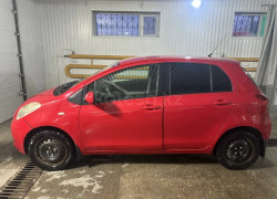 Toyota Yaris 2006 года