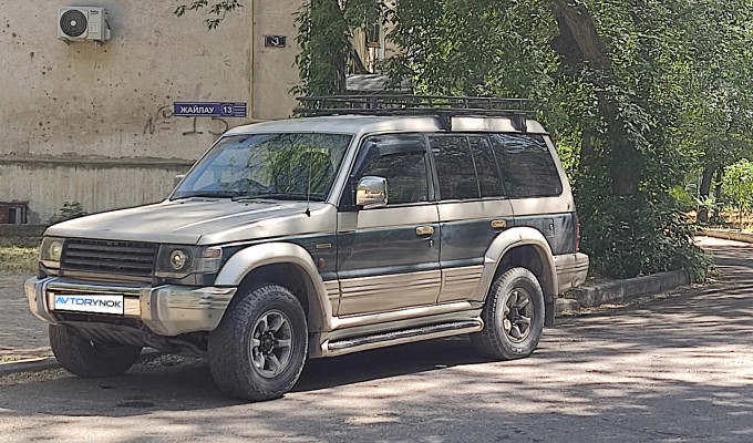 Mitsubishi Pajero 1991 года