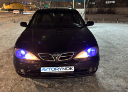 Nissan Primera 2001 года