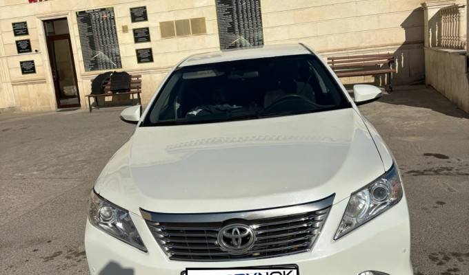 Toyota Camry 2014 года