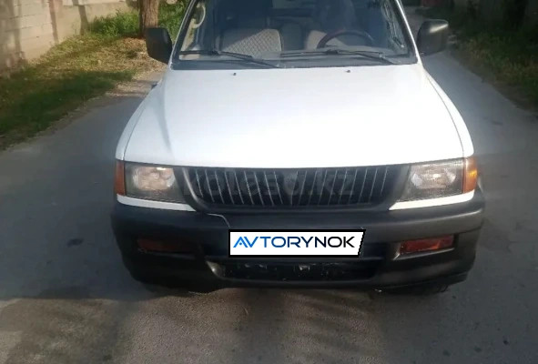 Mitsubishi Montero Sport 1997 года