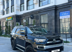 Toyota 4Runner 2016 года