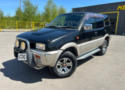 Nissan Mistral 1995 года