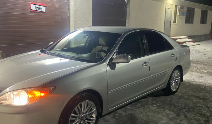 Toyota Camry 2003 года