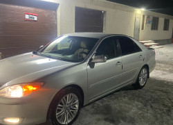 Toyota Camry 2003 года